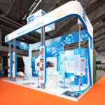 Slimme modulaire standbouw voor internationale vakbeurzen – aanpasbaar en herbruikbaar.