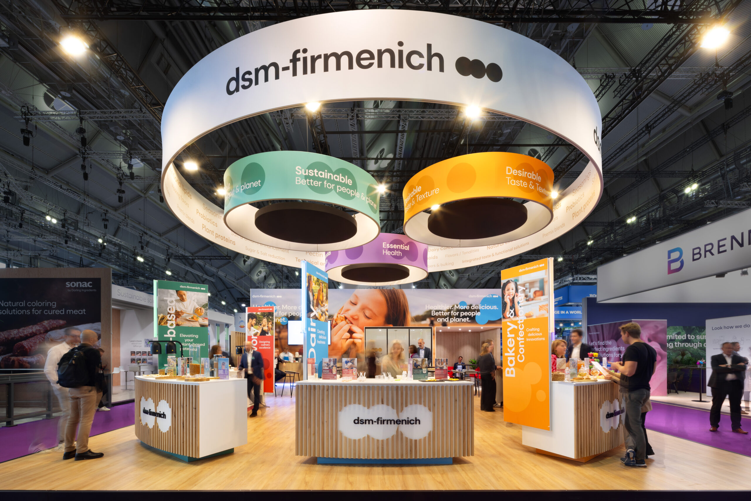 Dynamische beursstand ontworpen en gebouwd door de ervaren standbouwers van Heko Projecten.