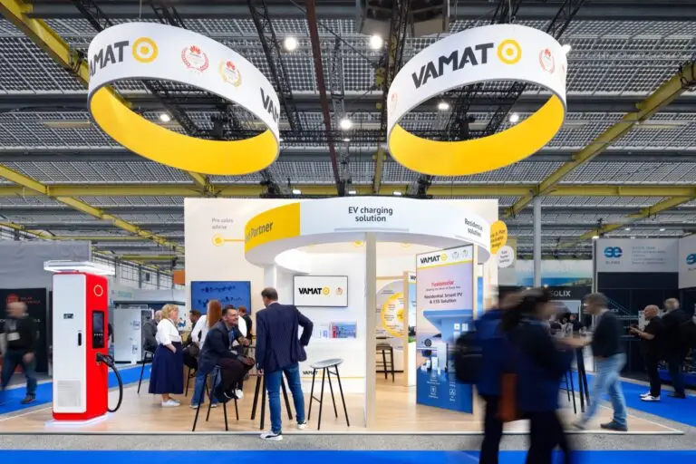 HEKO PROJECTEN - VAMAT - SOLAR SOLUTIONS 2026 - VIJFHUIZEN - STAND PHOTOGRAPHY - #5973 kopie 2_compr